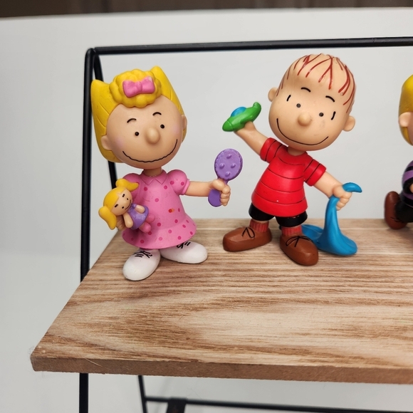 Peanuts Characters Figures Set 5 Lucy Linus Franklin Schroeder Peppermint Patty - Picture 4 of 10
